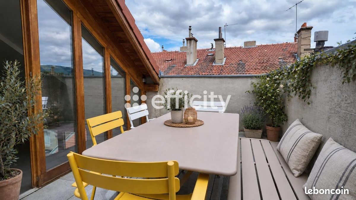 Maison 7 pièces 170 m² · à Saint-Étienne · 170 m² · 329 000 €