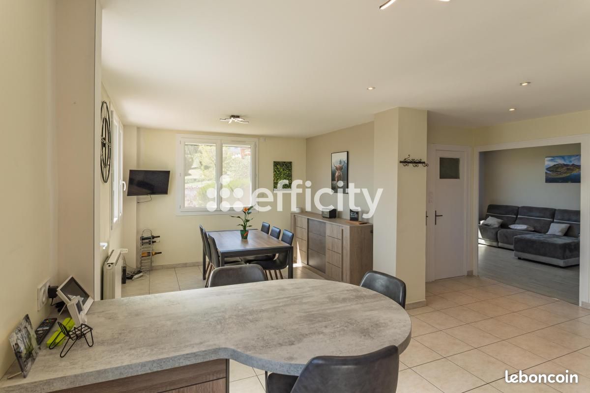 Maison 6 pièces 115 m² · à La Côte-Saint-André · 115 m² · 275 000 €