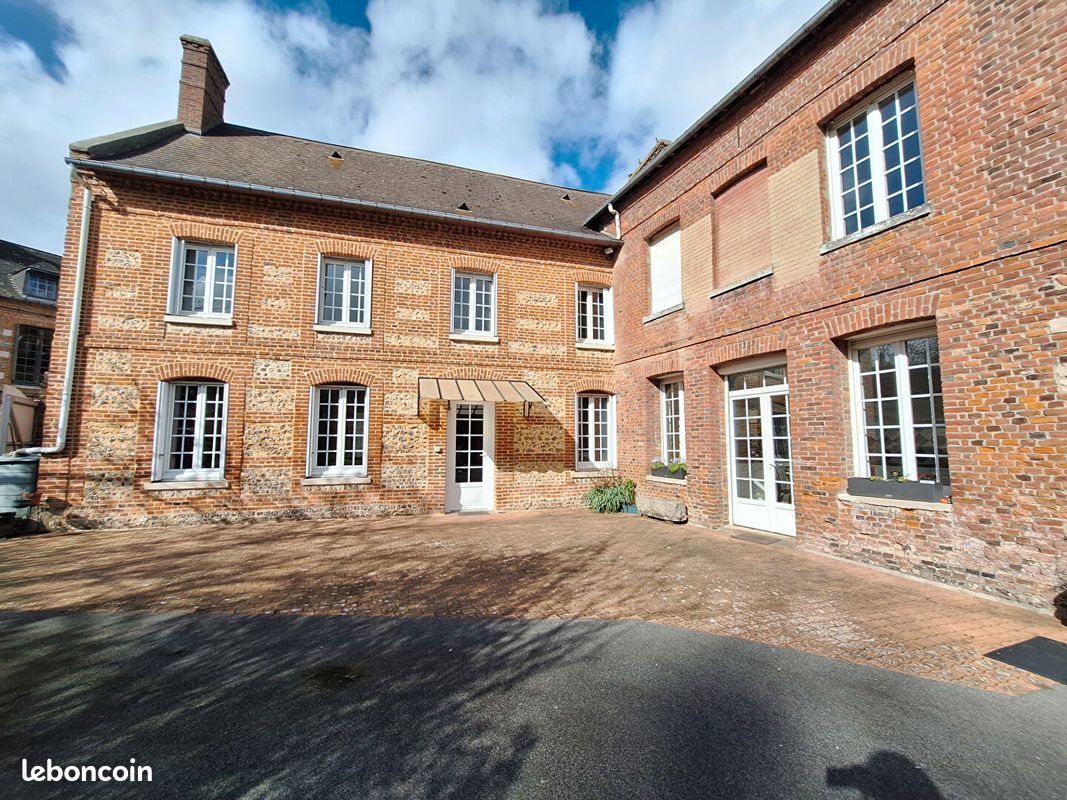 Maison 5 pièces 179 m² · à Longueville-sur-Scie · 179 m² · 289 000 €