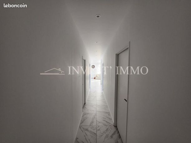https://img.leboncoin.fr/api/v1/lbcpb1/images/4c/27/ed/4c27edc645637ec107f4365d32b6b45846da0cd6.jpg?rule=ad-image