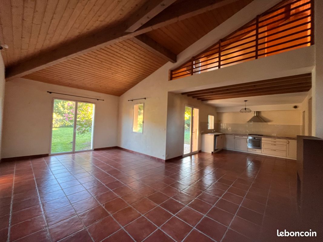 Maison 7 pièces 198 m² · à Tournon-sur-Rhône · 198 m² · 398 000 €