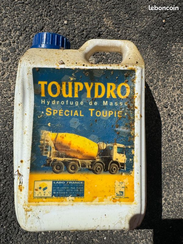 Hydrofuge pour béton (image 1)