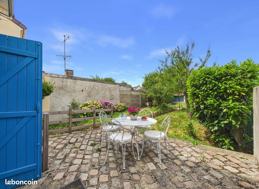 Maison 5 pièces 90 m² · à Chelles · 90 m² · 329 500 €