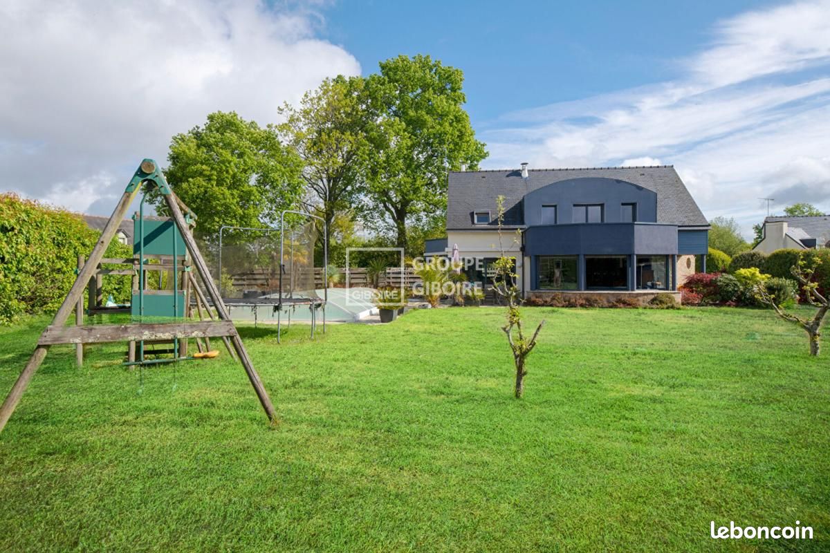 Maison 7 pièces 172 m² · à Liffré · 172 m² · 664 650 €