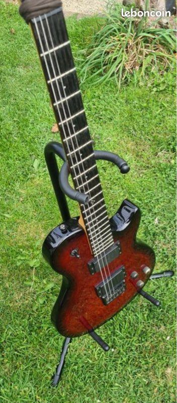 Guitare LAG (image 2)