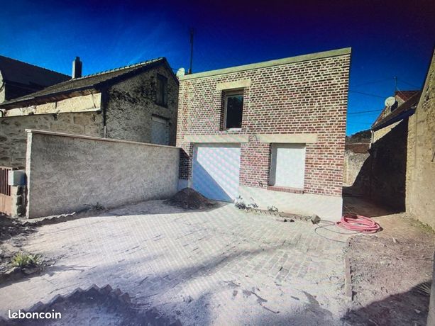 Studio refait à neuf + dépendance
