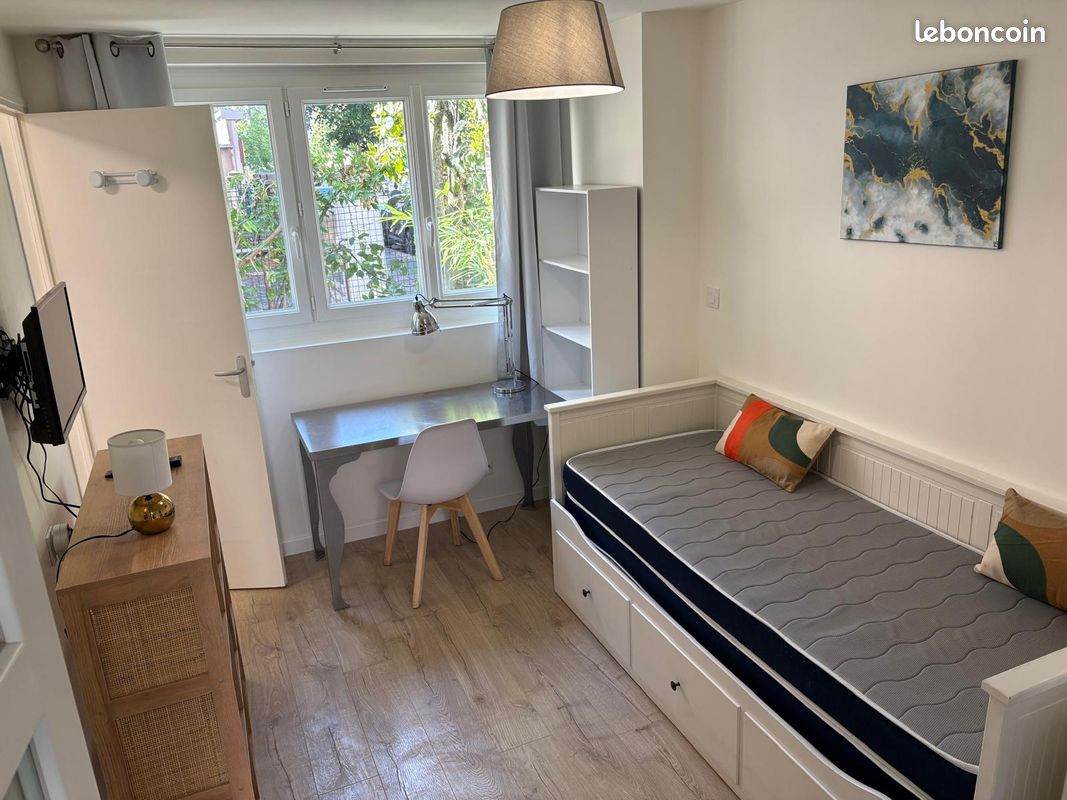 Appartement 1 pièce 14 m² · à Rodez · 14 m² · 340 €