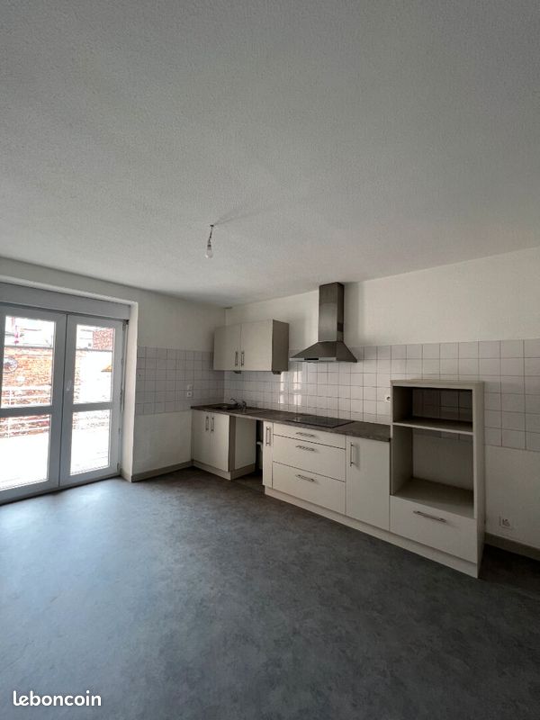 Appartement a louer roanne - 4 pièce(s) - 117 m2 - Surfyn