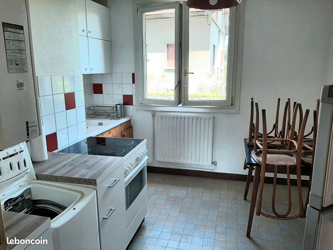 Appartement 3 pièces 55 m² · à Seyssinet-Pariset · 55 m² · 680 €