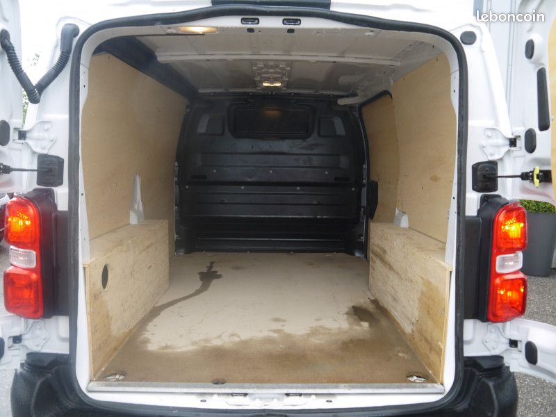 Peugeot EXPERT FG STANDARD HDI 120CH / TVA RECUPERABLE / 11658HT (image 14)