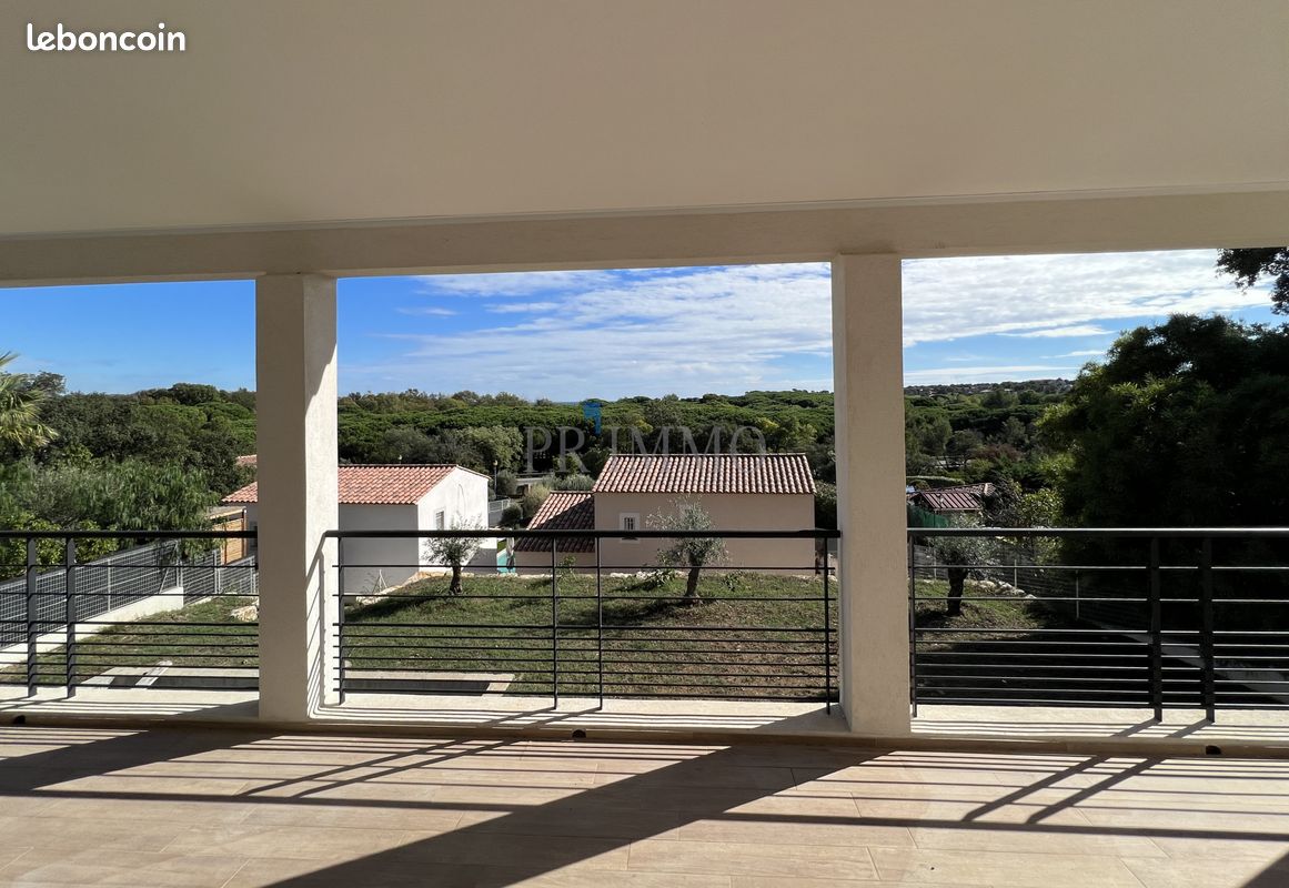 Maison 4 pièces 137 m² · à Fréjus · 137 m² · 830 000 €