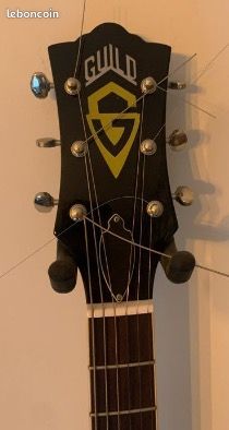 Guild Starfire Blue + Case (image 3)