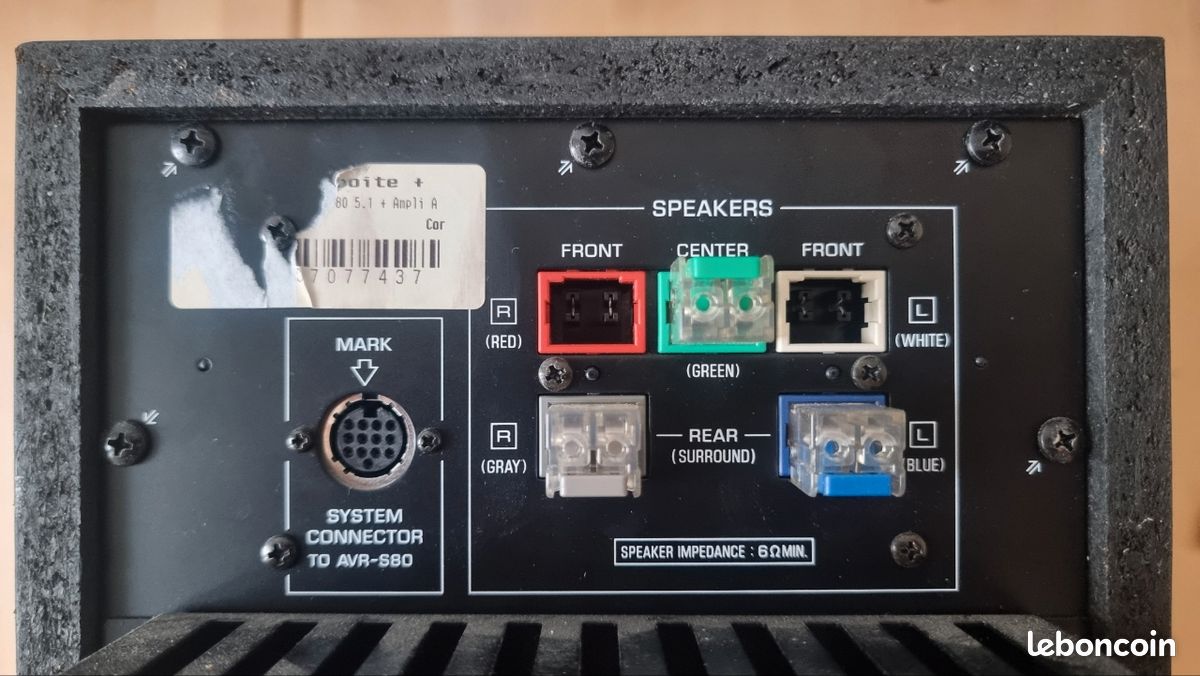 Cómo conectar un subwoofer activo a un amplificador sin una salida