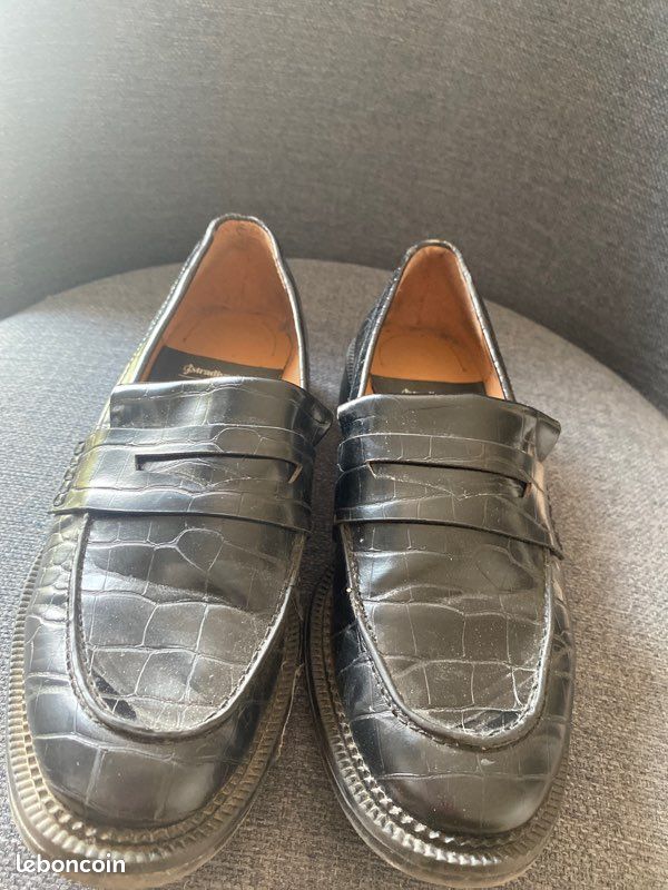 Mocassins (image 1)