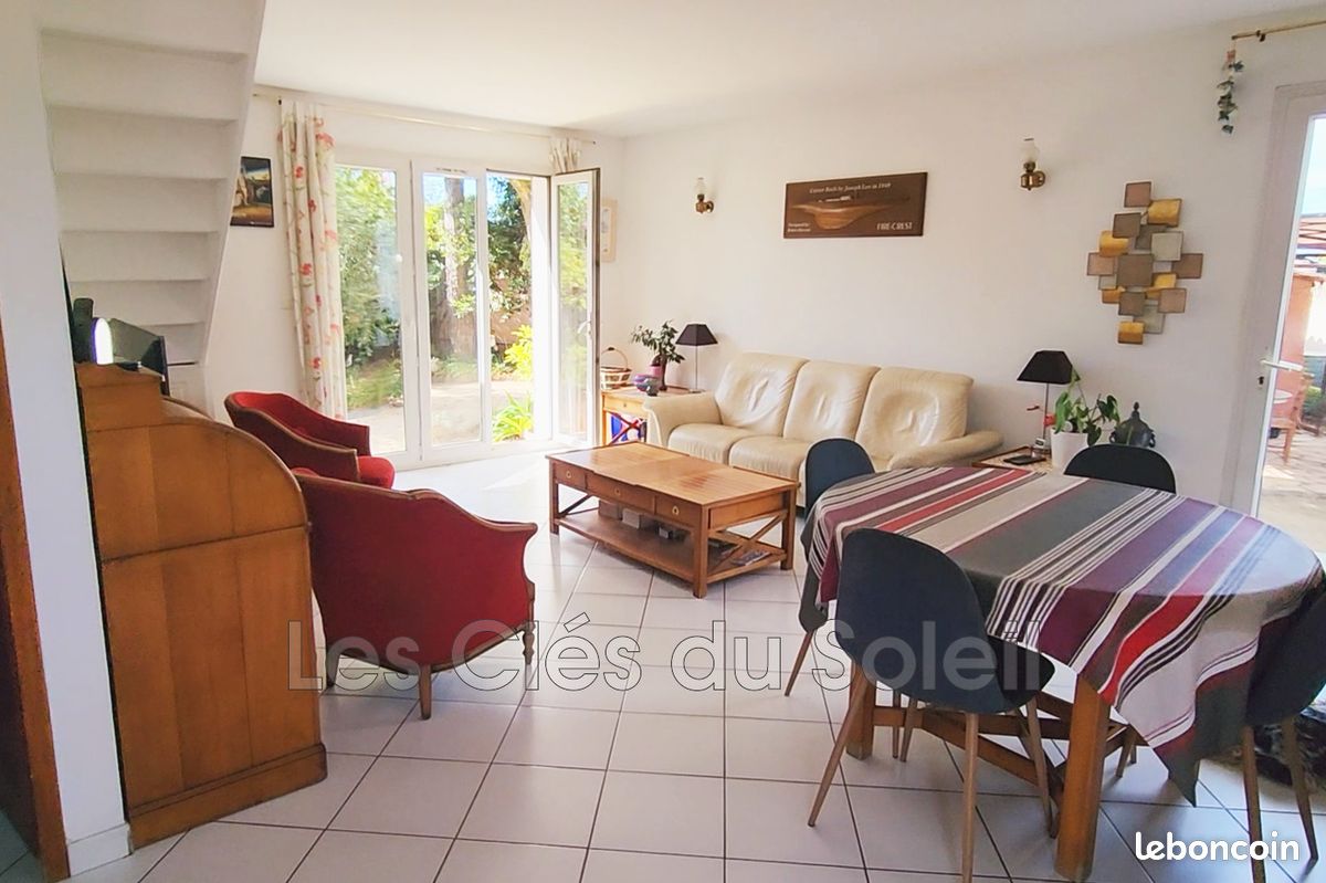 Maison 5 pièces 104 m² · à La Crau · 104 m² · 395 000 €