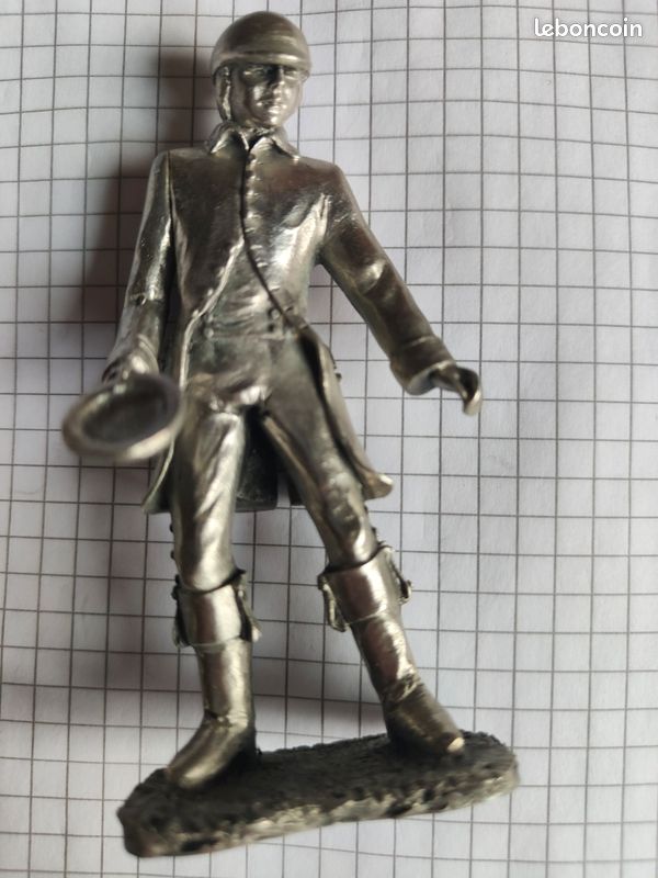 Figurines Etains du Prince- Camp Austerlitz -Le page et la table
