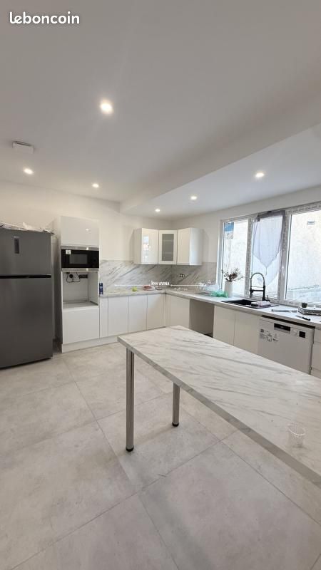 Maison 6 pièces 140 m² · à Marseille · 140 m² · 390 000 €