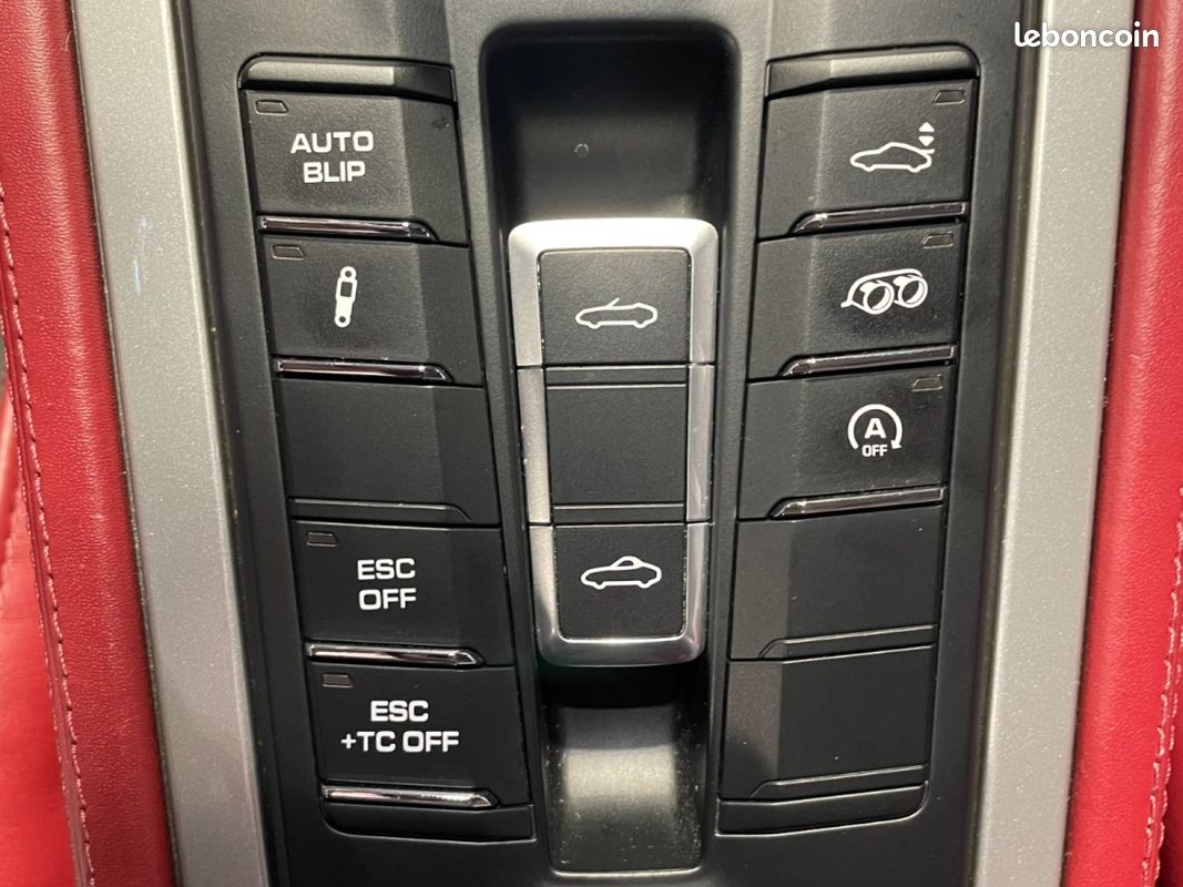 PORSCHE 718 SPYDER 4.0i 420 ch - PORSCHE APPROVED 12/2026 - BOSE - CARPLAY - INTERIEUR SPYDER CLASSIC HERITAGE - CAMERA (image 42)