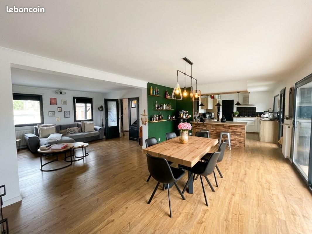Maison 5 pièces 152 m² · à Mons-en-Pévèle · 152 m² · 469 900 €