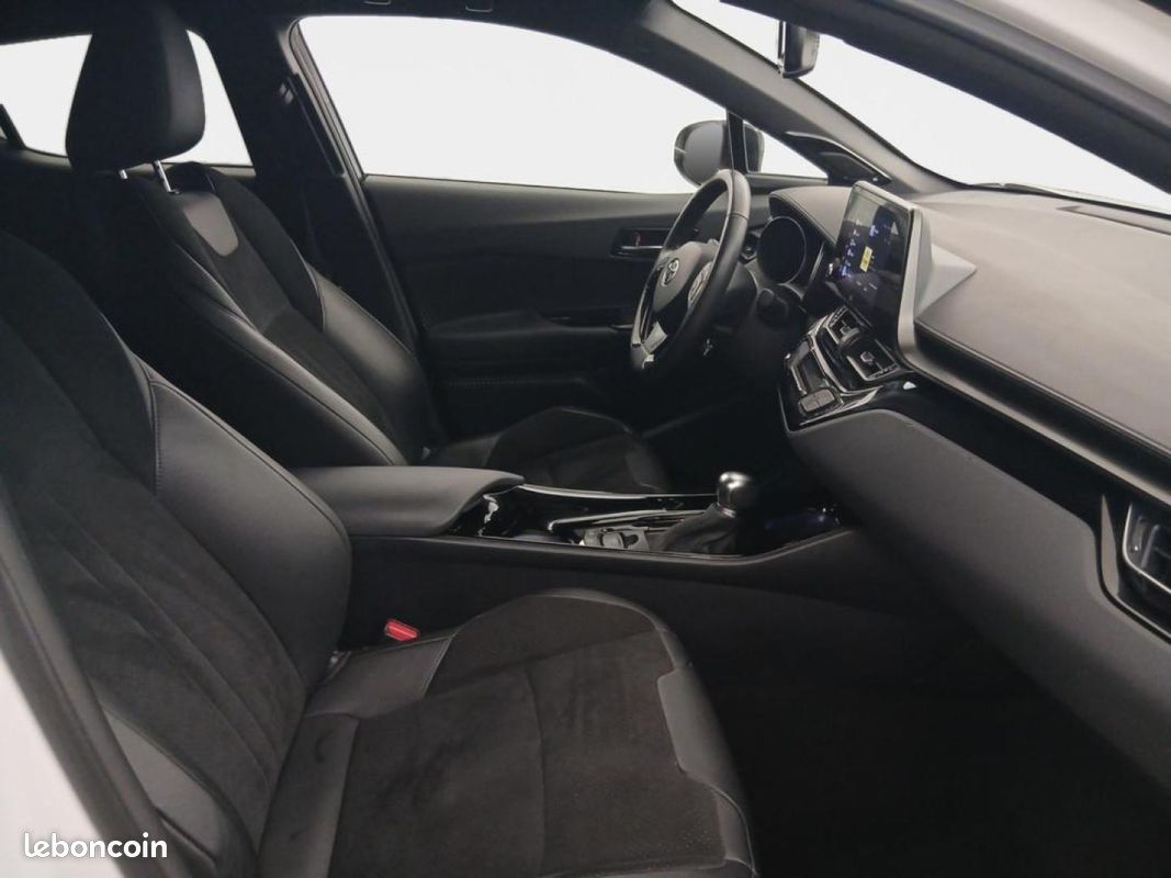 Toyota C-HR 2.0 Hybride 184ch Collection E-CVT (image 18)