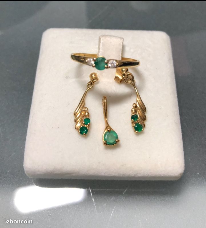 Bijoux Parure Or et Emeraude Montres Bijoux