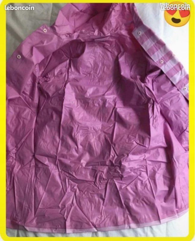 Long imperméable Hello Kitty 6 ans et son sac à dos (pic92800) (image 6)