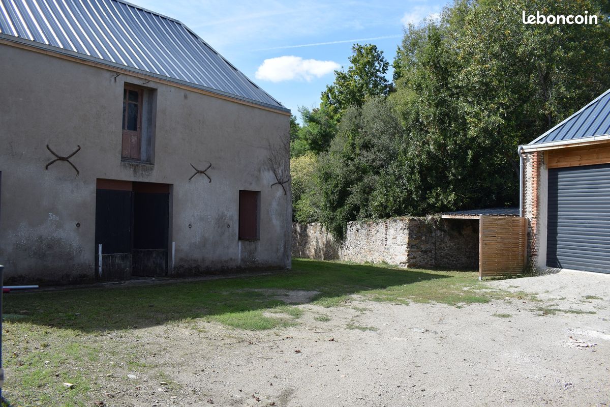 Maison 5 pièces 195 m² · à Port-Saint-Père · 195 m² · 275 000 €