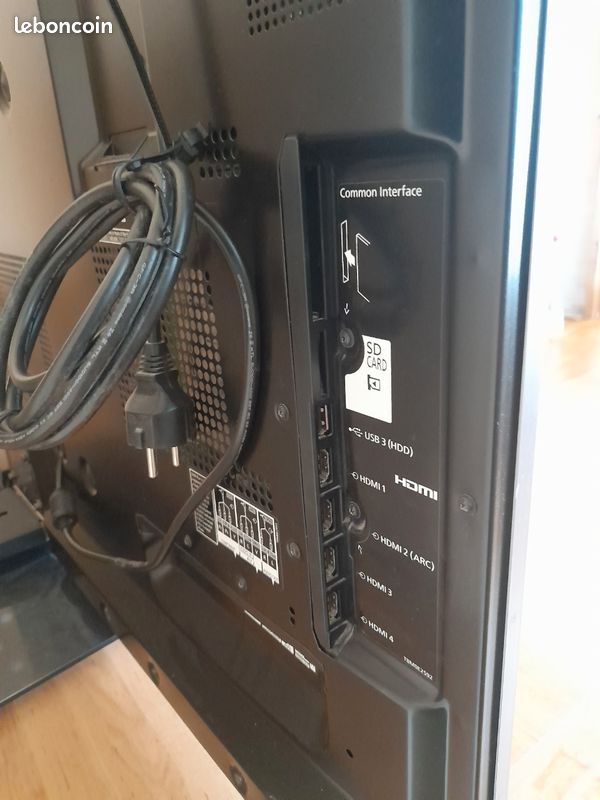 Téléviseur panasonic (image 2)