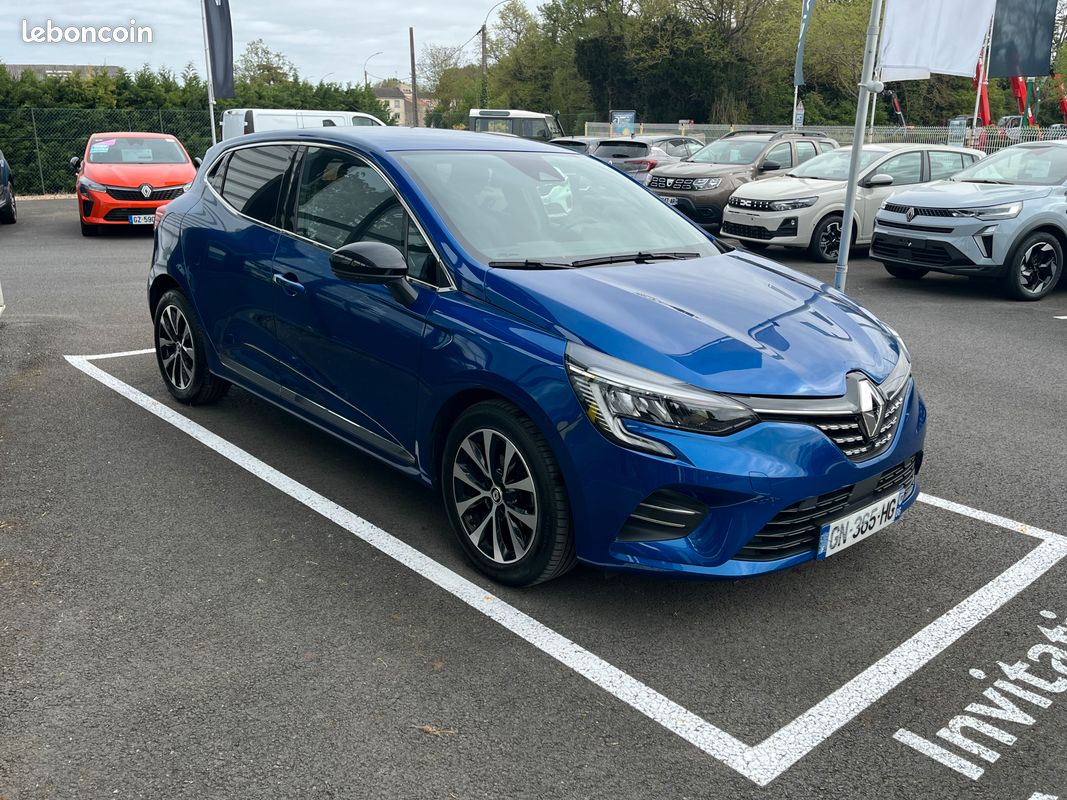 Renault clio 1.0 tce 90ch techno (image 2)