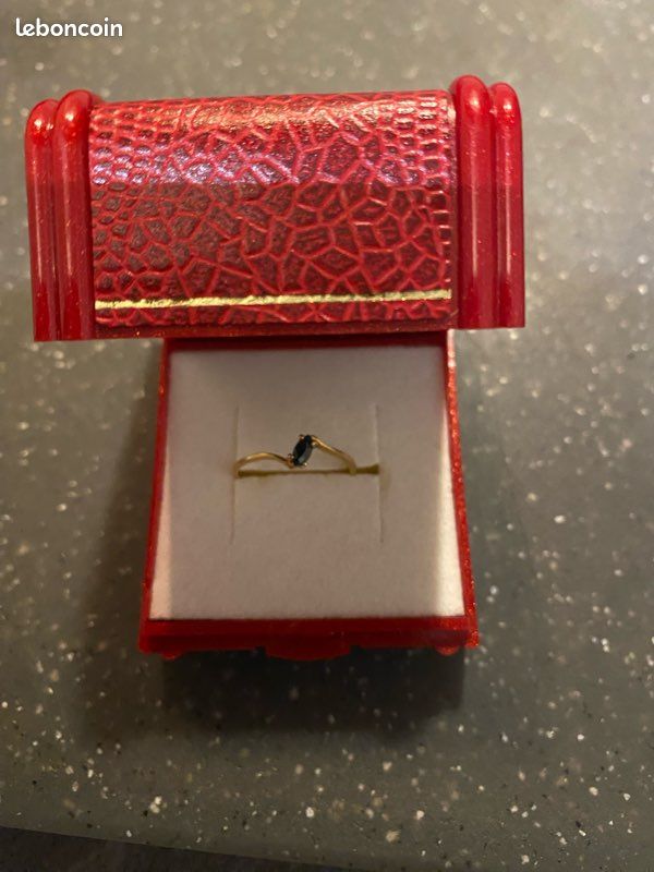 Jolie bague plaquée or (image 1)