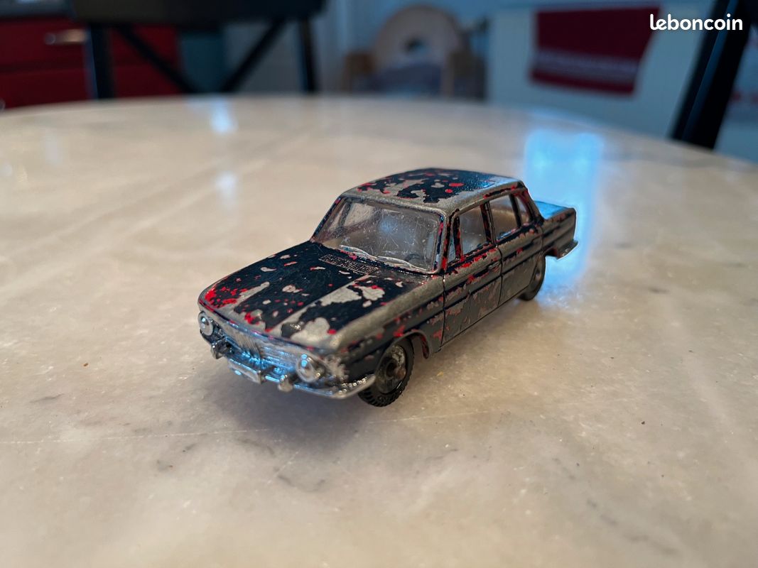 Miniature Dinky Toys BMW 1500 N°534 Vert 1/43 En Boîte (made In France, Zamak)