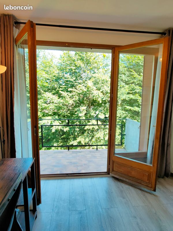Appartement 2 pièces 15 m² · à Saint-Étienne · 15 m² · 330 €/mois