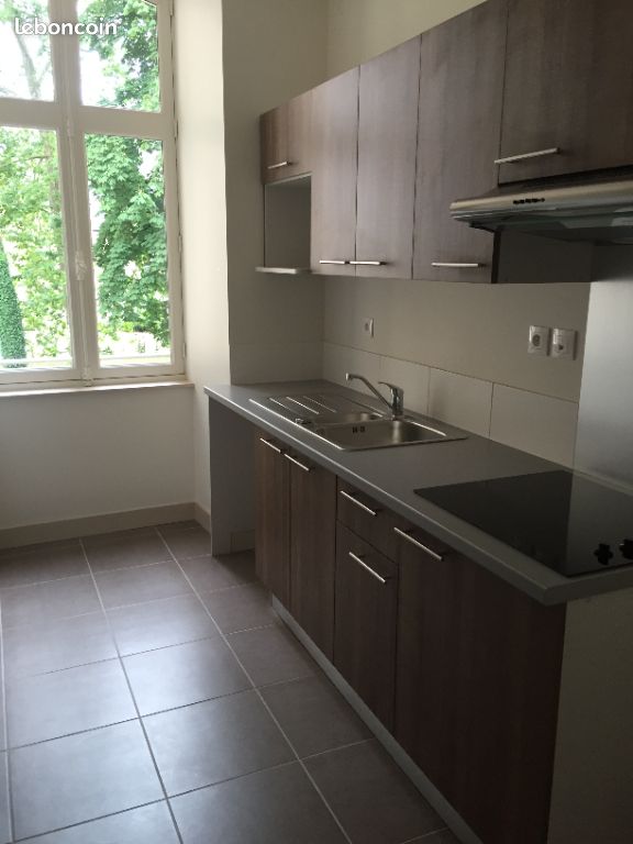 Appartement a louer chateauroux - 3 pièce(s) - 90 m2 - Surfyn