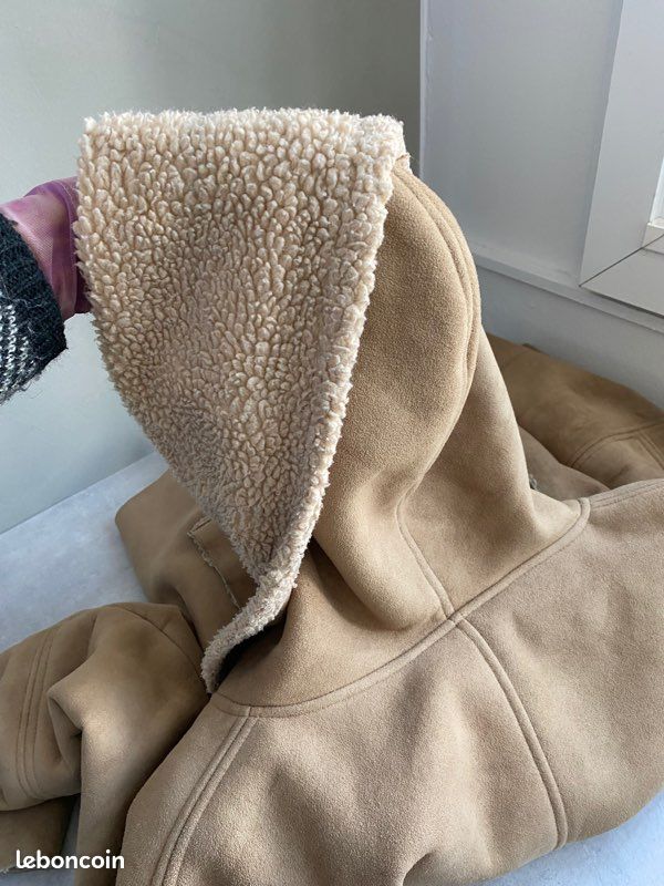 Blouson façon peau retournée large capuche (image 3)