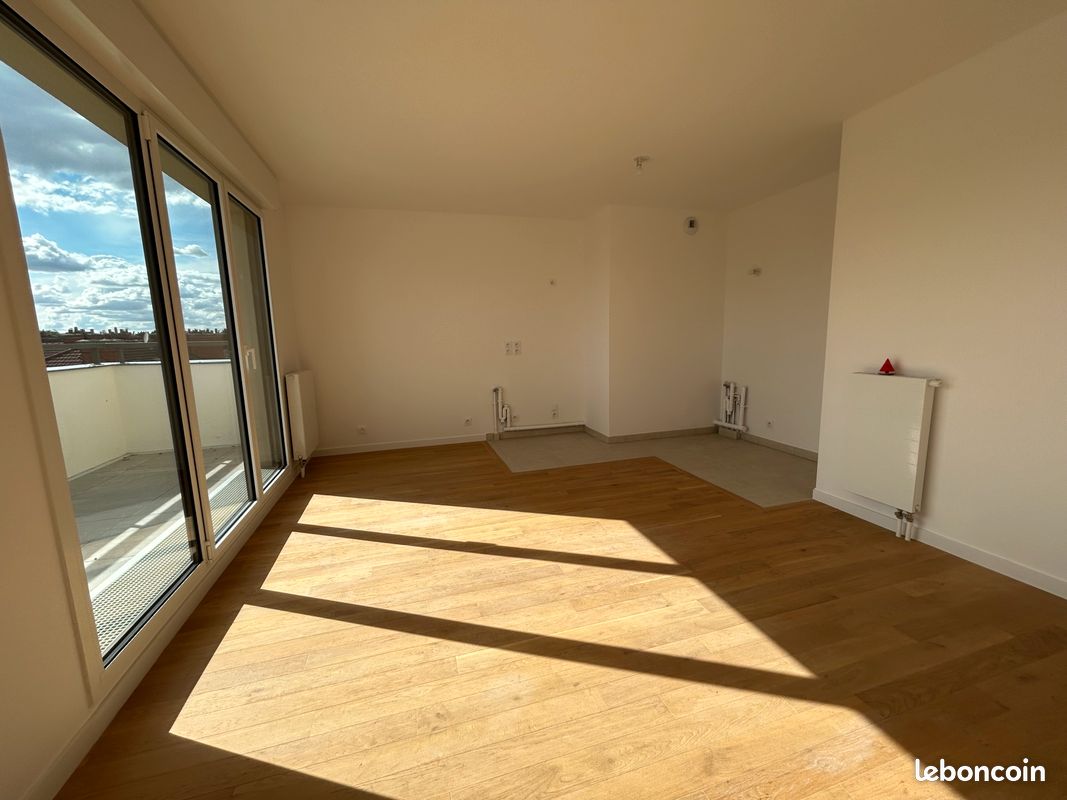 Appartement 3 pièces 77 m² · à Suresnes · 77 m² · 739 000 €