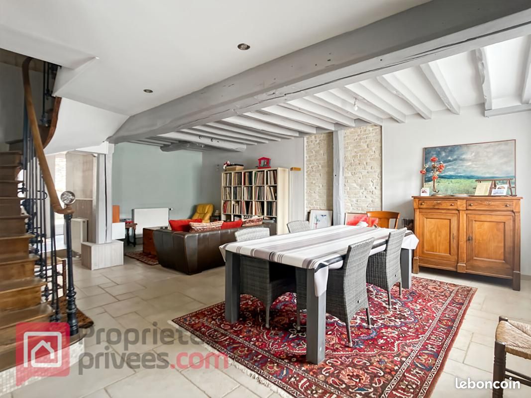 Maison 7 pièces 145 m² · à Pontigny · 145 m² · 155 000 €