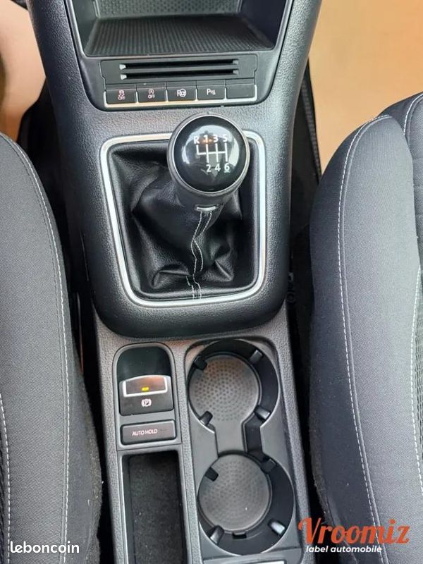 Volkswagen Tiguan 2.0 TDI 140 BLUEMOTION EDITION CUP (image 28)