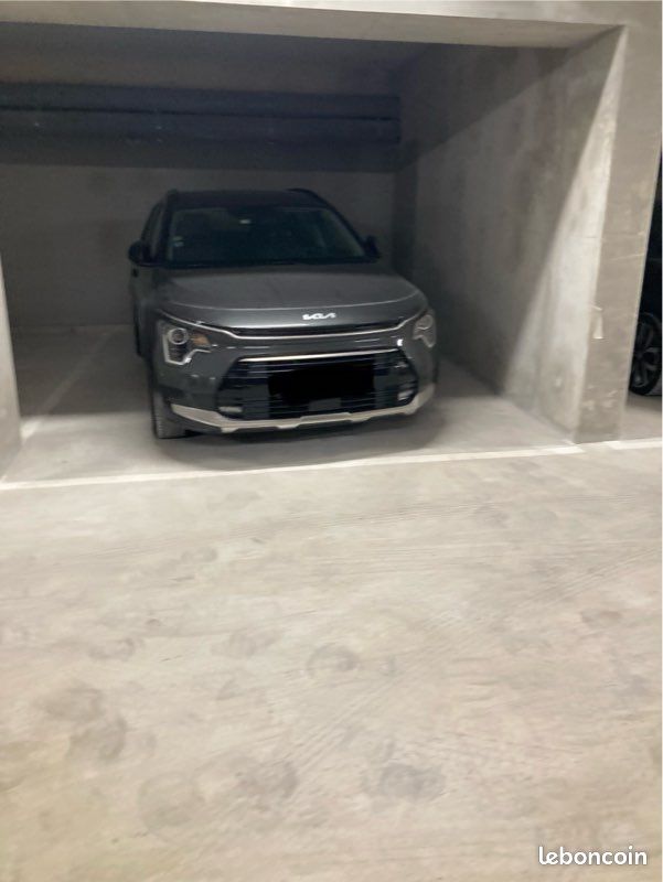 Parking 1 pièce 15 m² · à Nice · 15 m² · 130 €