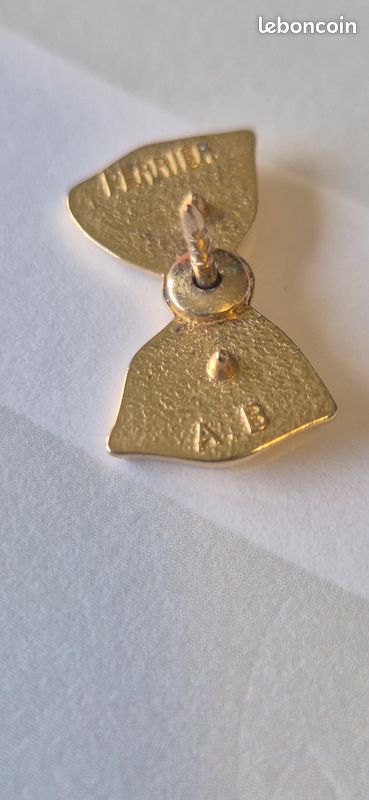 Rare Pin's Tennis Feminin Roland Garros Perrier Arthus Bertrand