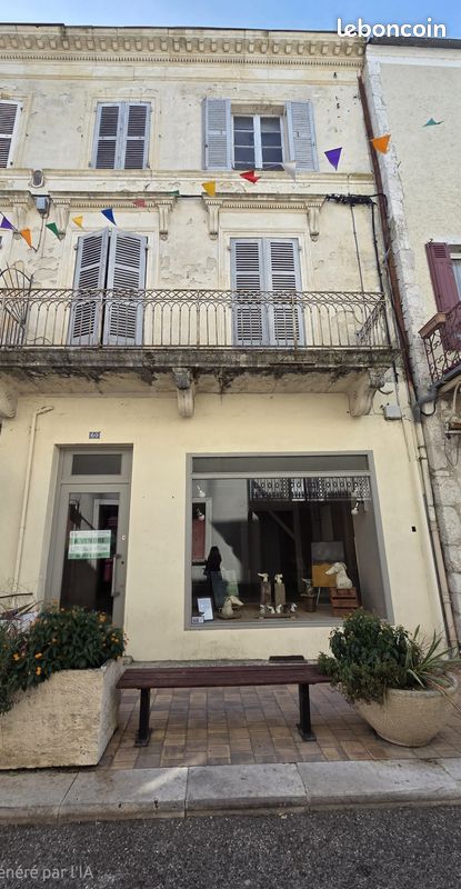 Immeuble 230 m² · à Castillonnès · 230 m² · 99 000 €
