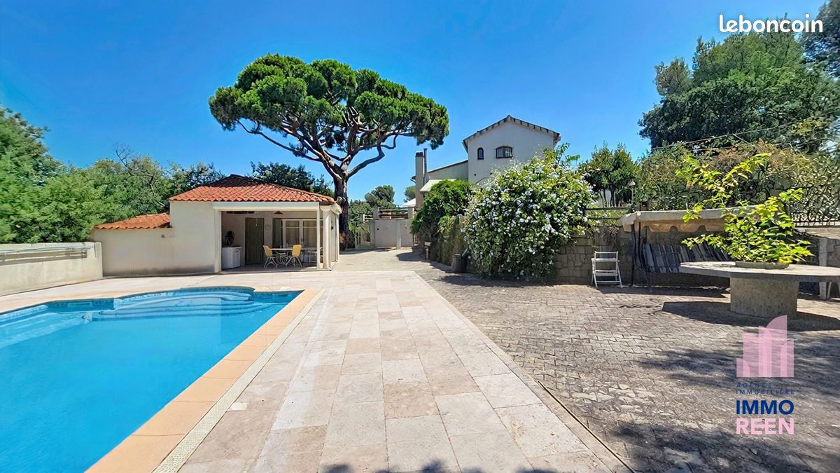 Maison 4 pièces 133 m² · à La Seyne-sur-Mer · 133 m² · 894 000 €
