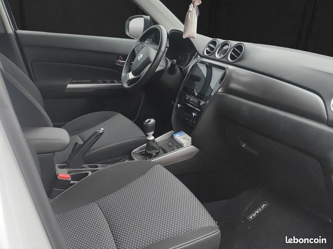 SUZUKI VITARA 1.4L MILD HYBRID PHASE 3 - 110cv - EN PARFAIT ETAT - ENTRETIEN SUZUKI - 1ère MAIN (image 16)