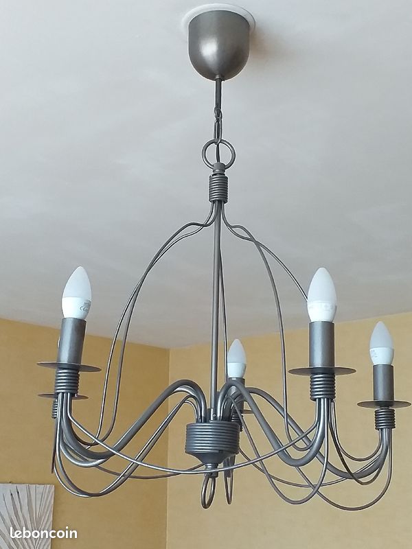 Lustre (image 1)
