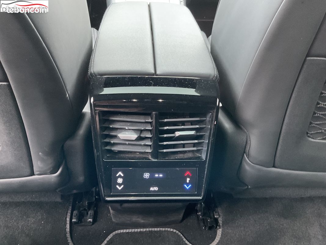 DS DS7 CROSSBACK BlueHDi 180 EAT8 Louvre (image 36)