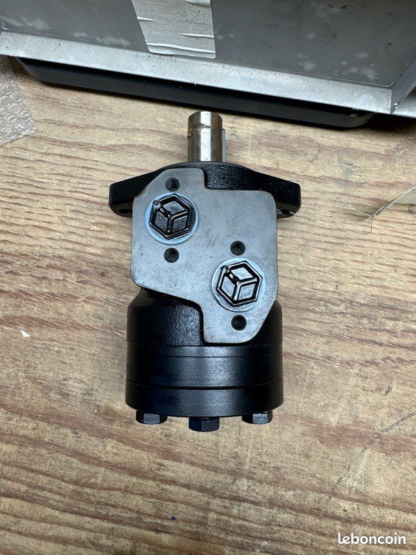 Moteur hydraulique DANFOSS (image 1)
