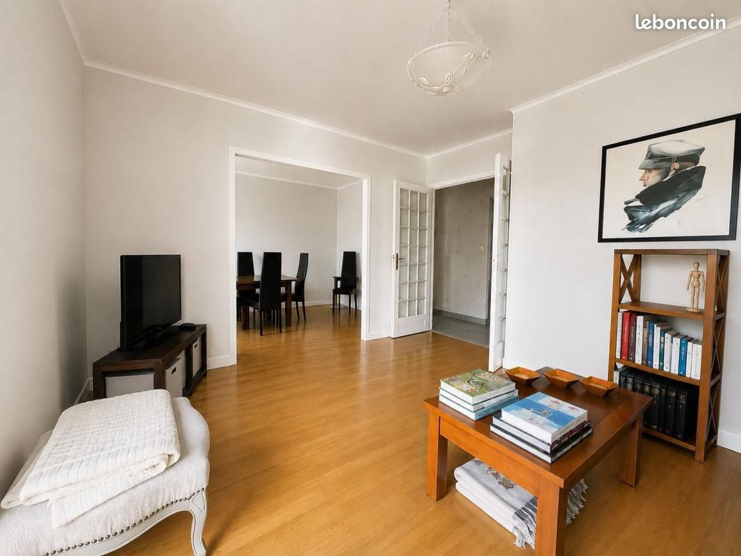 Appartement 3 pièces 60 m² · à Tassin-la-Demi-Lune · 60 m² · 240 000 €