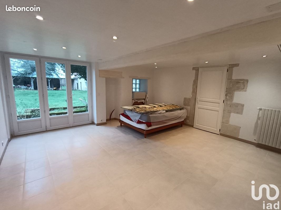 Ferme 10 pièces 285 m² - Monts-sur-Guesnes 86420 (image principale 8)