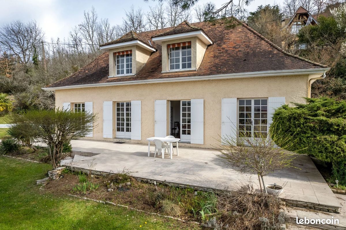 Maison 5 pièces 146 m² · à Le Bugue · 146 m² · 360 400 €