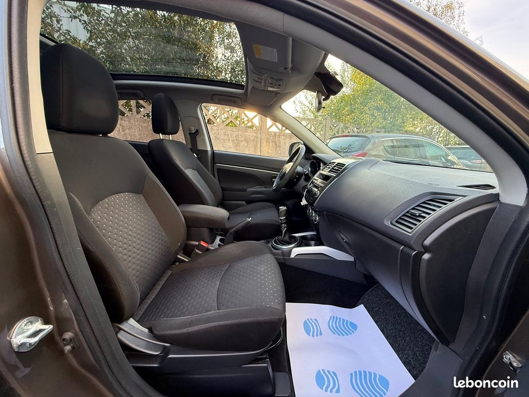 Mitsubishi ASX 1.8 D-ID 115 CV intenses 1ers mains garantis 6 mois (image 10)