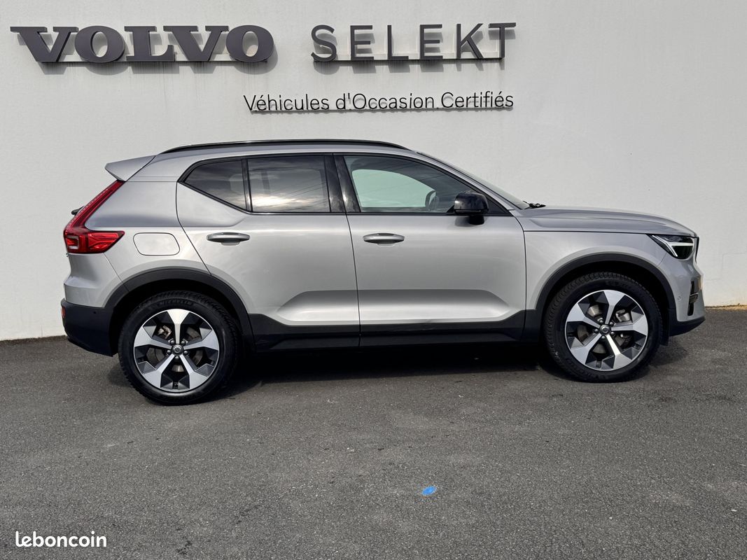 VOLVO XC40 B3 163 ch DCT7 Ultra (image 2)
